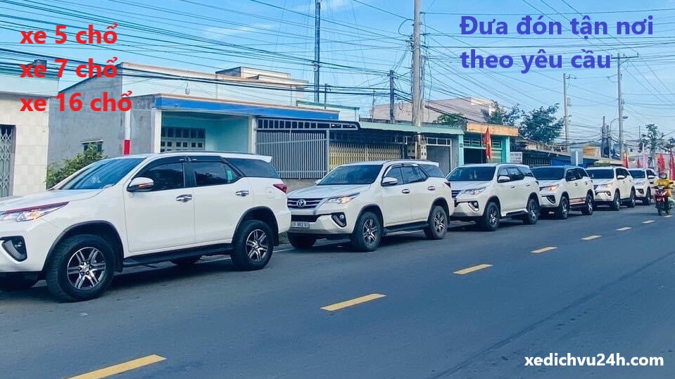 xe dịch vụ 4 chổ , 7 chổ
